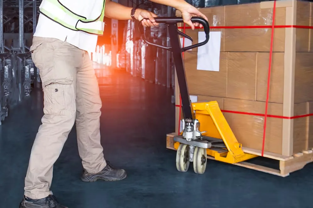 Kartepe Transpalet Tamiri: Sık Rastlanan Arızalar ve Çözüm Rehberi